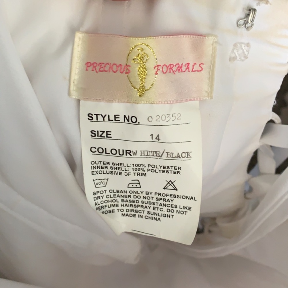 Prom dress - Picture 3 of 3